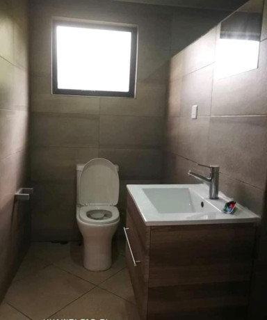 3-bedroom-flat-for-rent-in-makeni-big-3