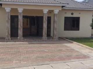 3-bedroom-flat-for-rent-in-makeni-majoru