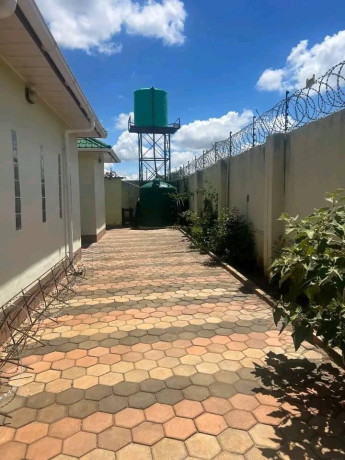 4-bedroom-house-for-rent-in-makeni-big-5