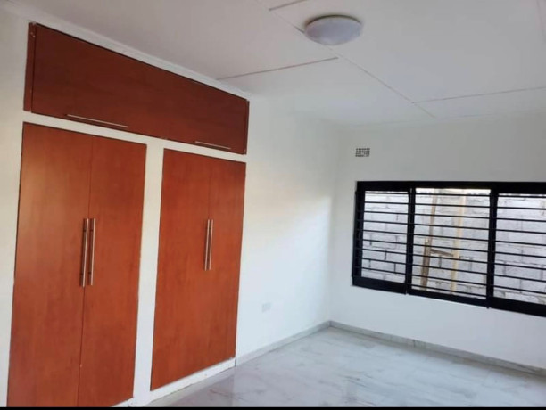 3-bedroom-flat-for-rent-in-makeni-big-2