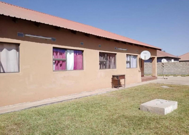 2-bedroom-flat-for-rent-in-chalala-big-0