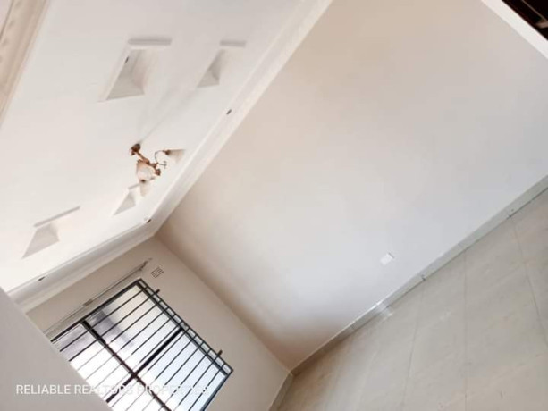 2-bedroom-flat-for-rent-in-chalala-big-9