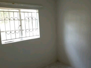 1-bedroom-flat-for-rent-in-makeni