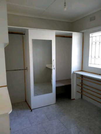 1-bedroom-flat-for-rent-in-makeni-big-1