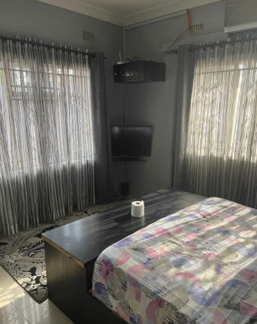 3-bedroom-flat-for-rent-in-emmasdale-big-6