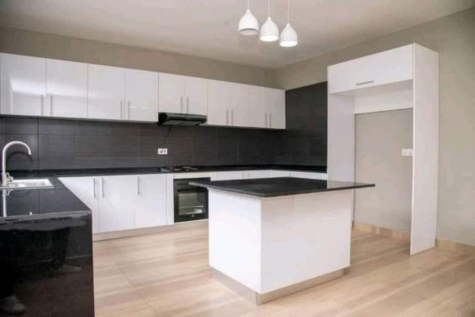 4-bedroom-house-for-sale-in-new-kasama-big-5