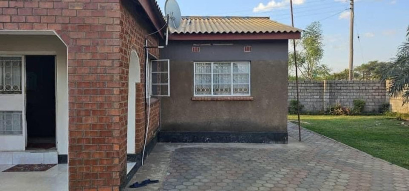 4-bedroom-house-for-sale-in-new-kasama-big-1