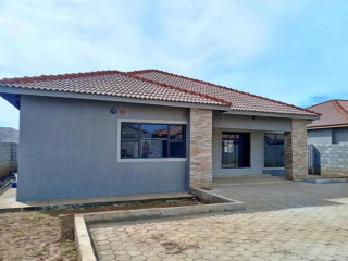 3-bedroom-house-for-sale-in-new-kasama