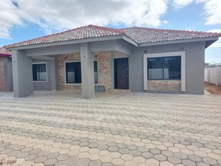 4-bedroom-house-for-sale-in-new-kasama