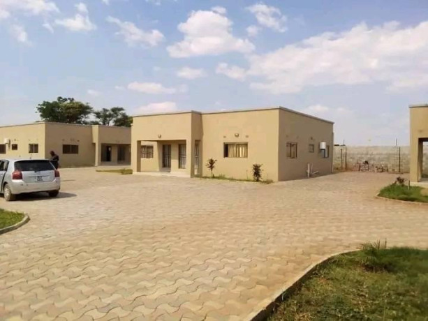 2-bedroom-flat-for-rent-in-makeni-konga-big-2