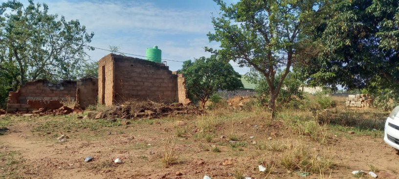 28m-by-28m-plot-for-sale-in-foxdale-big-2