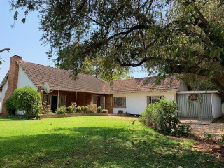 3-bedroom-house-for-sale-in-woodlands