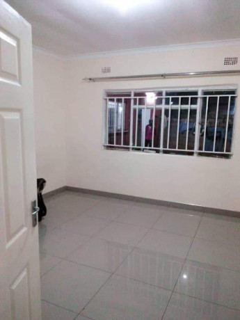 inside-room-for-rent-in-chalala-big-1