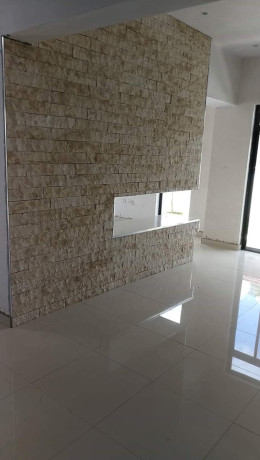 4-bedroom-maisonette-house-for-sale-in-roma-park-big-2