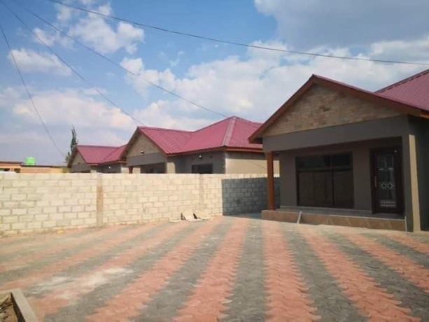 3-bedroom-houses-for-sale-in-chalala-big-9