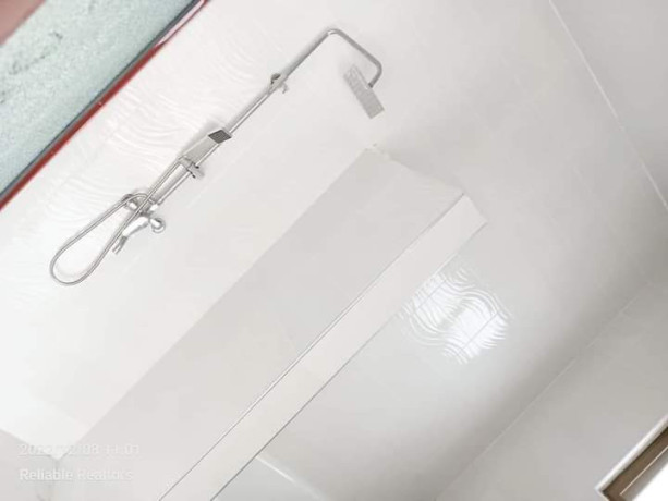 2-bedroom-flat-for-rent-in-makeni-big-3