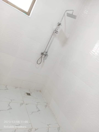 2-bedroom-flat-for-rent-in-makeni-big-2