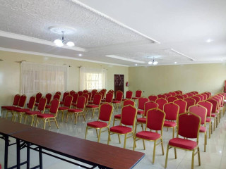 lodge-for-sale-in-serenje