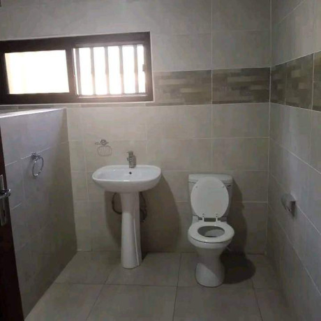 2-bedroom-house-for-rent-in-makeni-big-0