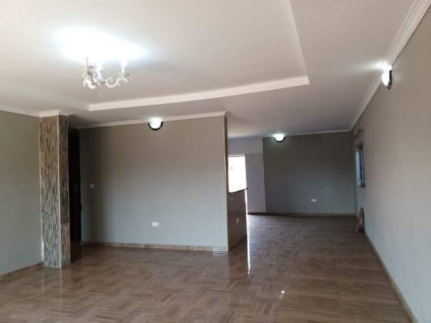 3-bedroom-flat-for-rent-in-chalala-big-2