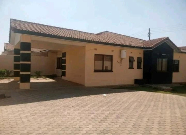 3-bedroom-house-for-rent-in-north-gate-big-0