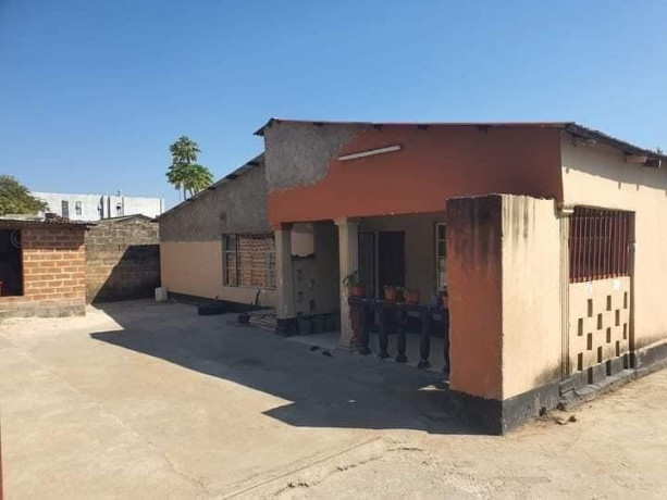 spacious-2-bedroom-houses-for-sale-in-civic-centre-big-1