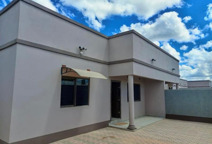 2-bedroom-flat-for-rent-in-lilayi-big-4