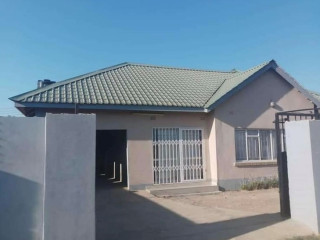 4-bedroom-house-for-sale-in-meanwood