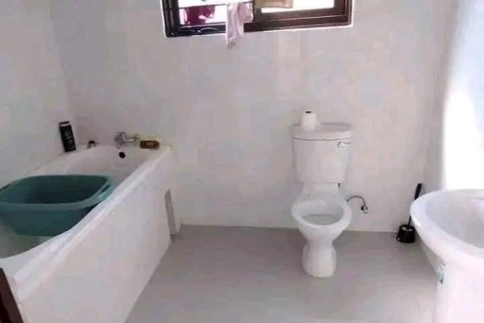 2-bedroom-house-for-sale-in-chalala-big-4