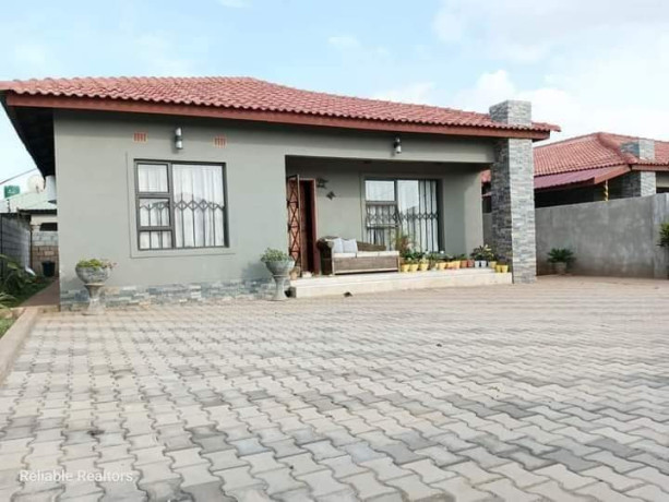 3-bedroom-house-for-sale-in-chalala-big-7