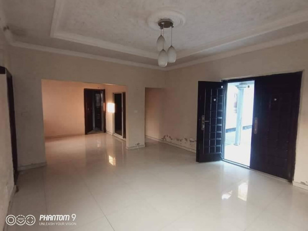 3-bedroom-apartment-for-rent-in-rhodes-park-big-5