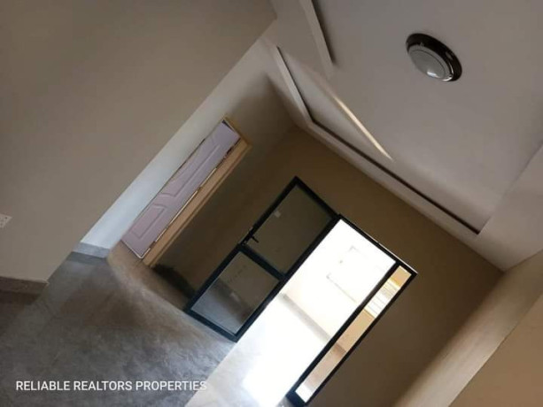 3-bedroom-flat-for-rent-in-chalala-big-6