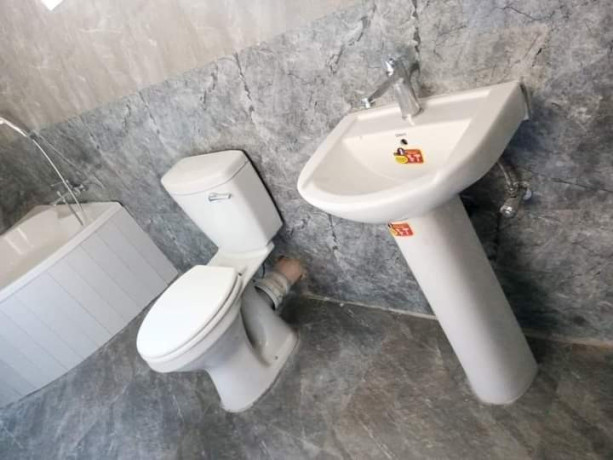 newly-built-3-bedroom-flat-in-chalala-big-6