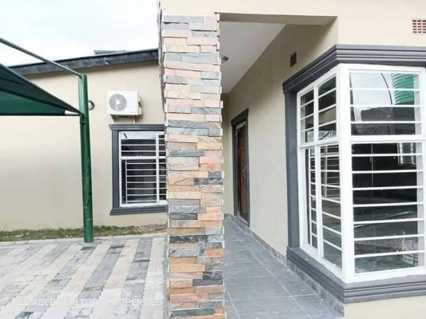 newly-built-3-bedroom-flat-in-chalala-big-9