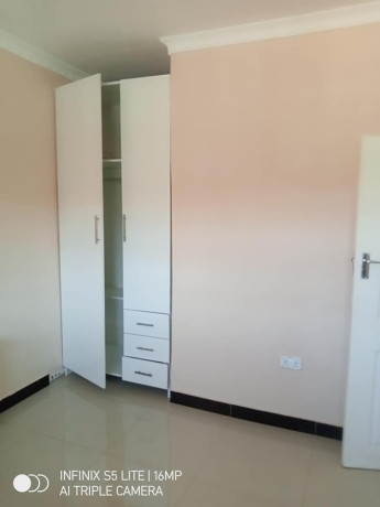 2-bedroom-flat-for-rent-in-chalala-big-5