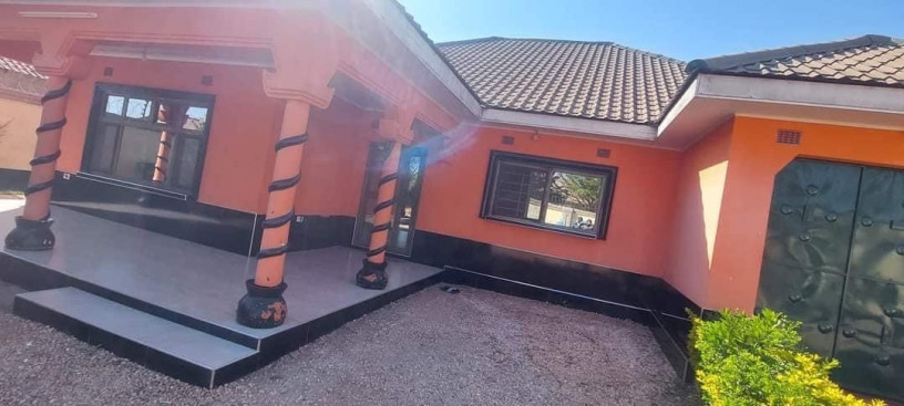 3-bedroom-house-for-sale-in-chalala-big-6