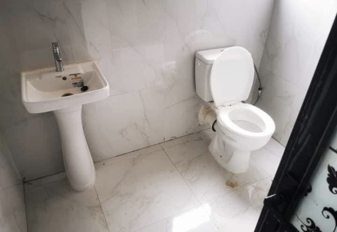 2-bedroom-flat-for-rent-in-chalala-big-6