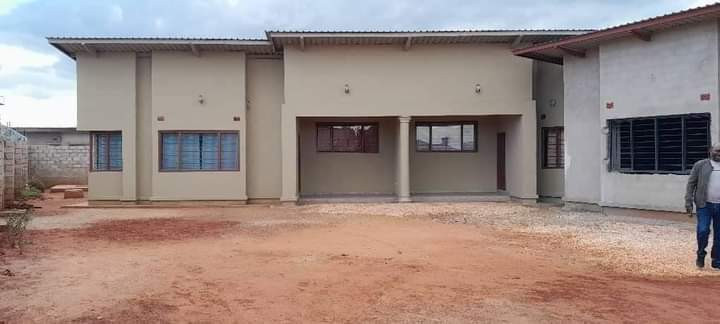 2-bedroom-flat-for-rent-in-chalala-big-2