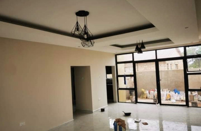 2-bedroom-flat-for-rent-in-chalala-big-3