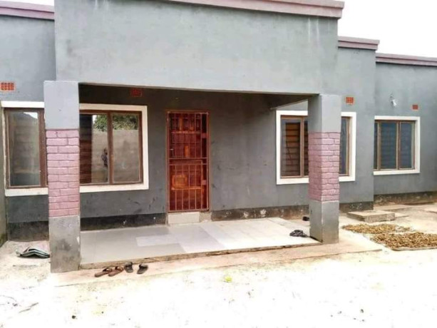 3-flats-for-sale-in-shantumbu-big-3