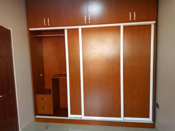 neat-and-spacious-3-bedroom-flat-for-rent-in-chalala-big-8