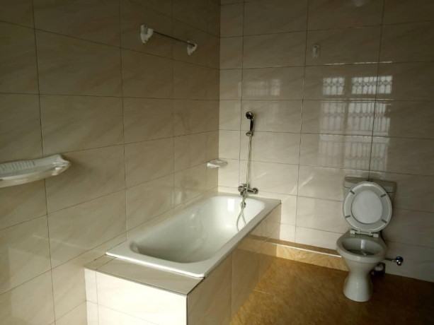 neat-and-spacious-3-bedroom-flat-for-rent-in-chalala-big-2