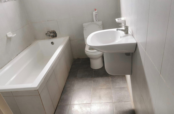 3-bedroom-flat-for-rent-in-chalala-big-4