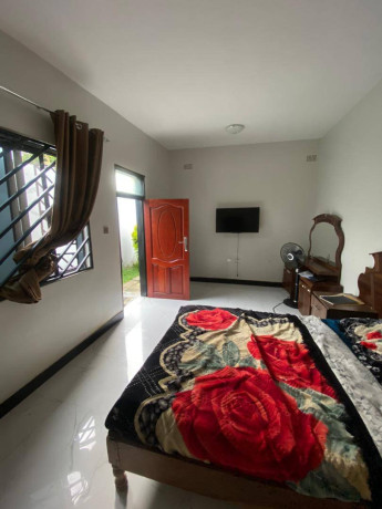 3-bedroom-for-rent-in-meanwood-big-8