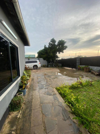 3-bedroom-for-rent-in-meanwood-big-2