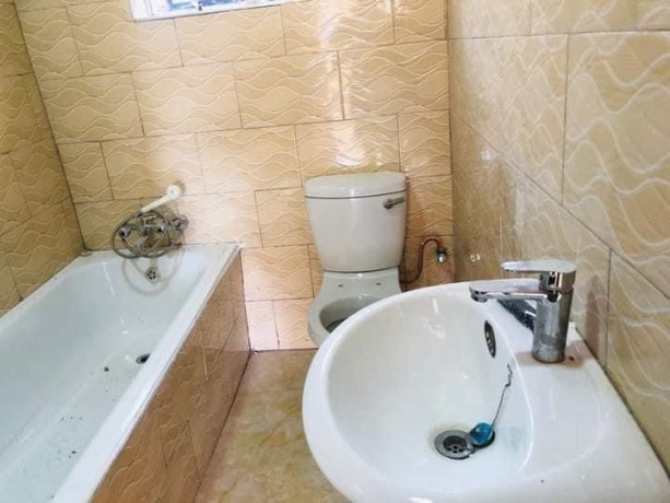 2-bedroom-flat-for-rent-in-chalala-big-6