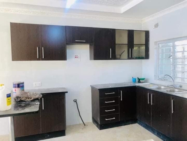 2-bedroom-flat-for-rent-in-chalala-big-3