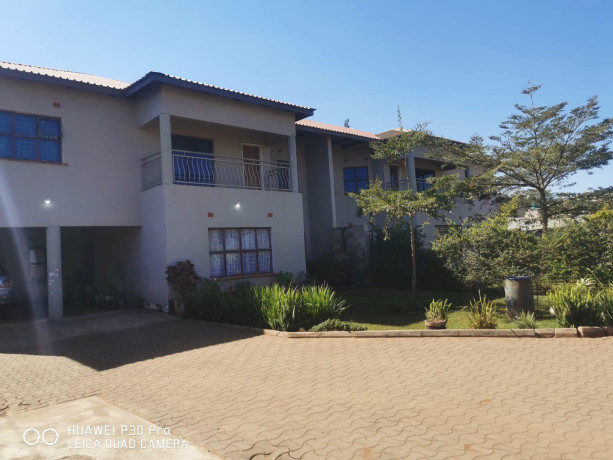 3-bedroom-flat-for-rent-in-chalala-big-7