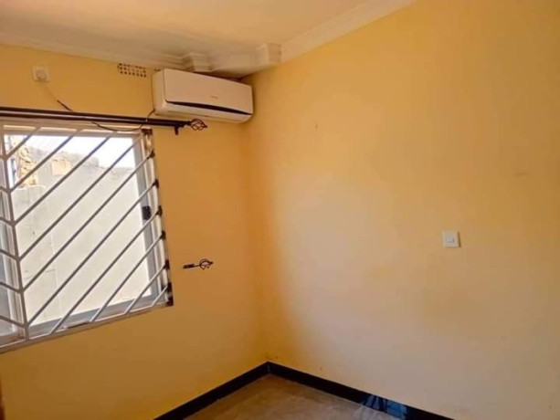 2-bedroom-flat-for-rent-in-chalala-big-3