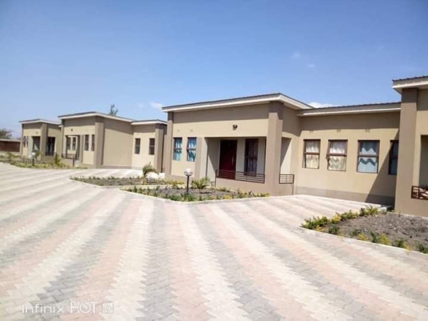 3-bedroom-flat-for-rent-in-chalala-big-1